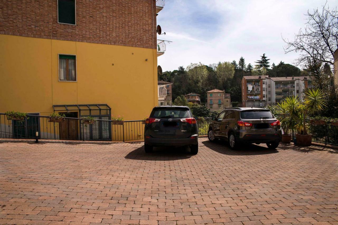 Ferienwohnung Casa Il Glicine A Due Passi Dal Centro Siena Exterior foto